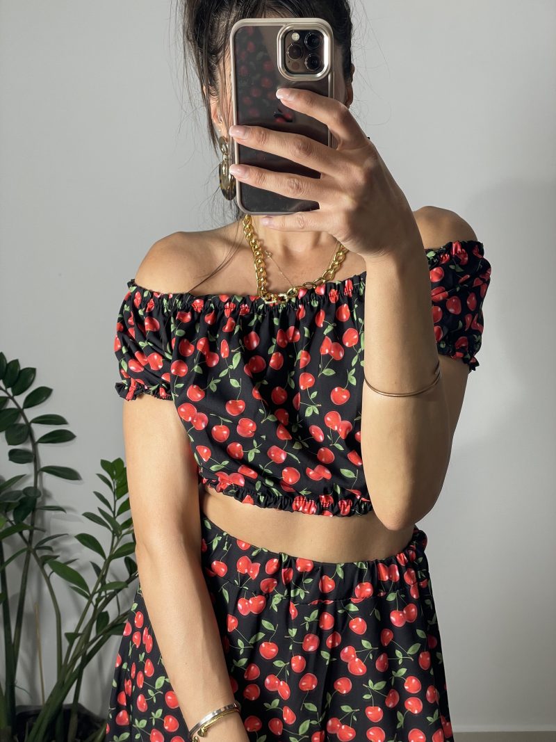 Σετ crop top με ριχτούς ώμους & maxi φούστα