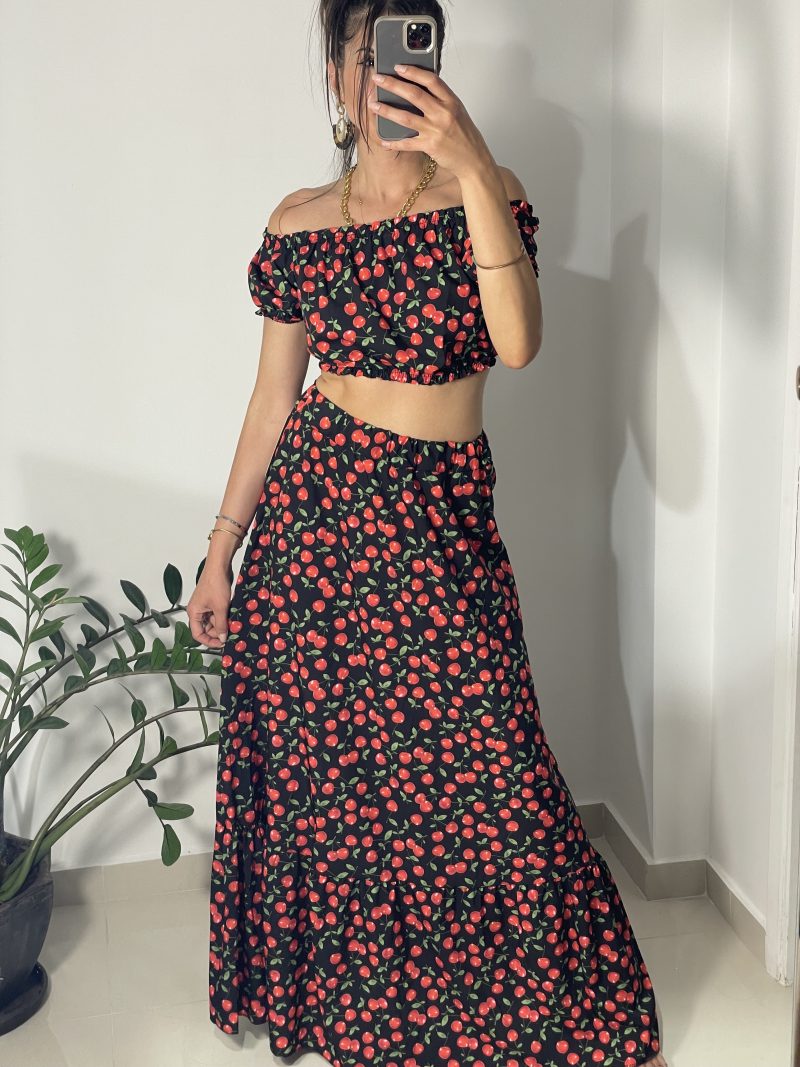 Σετ crop top με ριχτούς ώμους & maxi φούστα